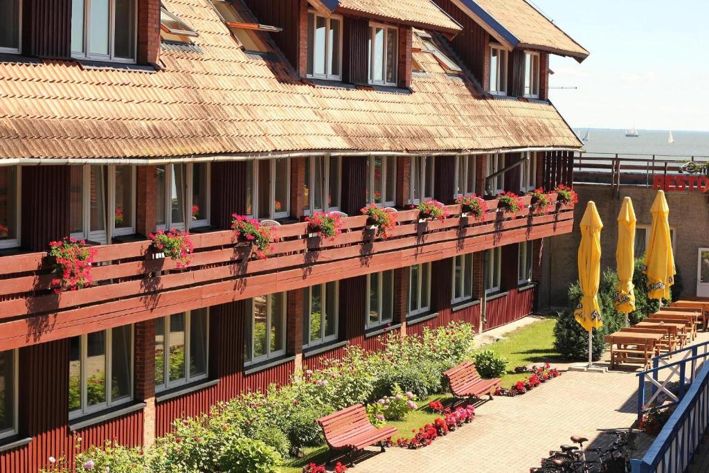 Nidos Banga Hotel Exterior foto